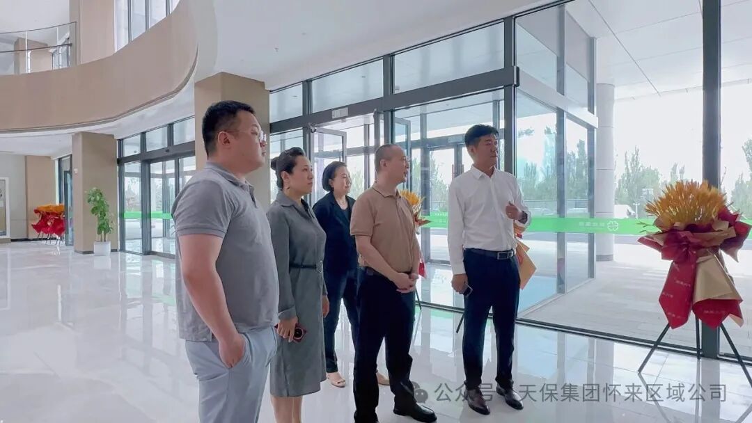 1757688871425710.jpg 05.jpg